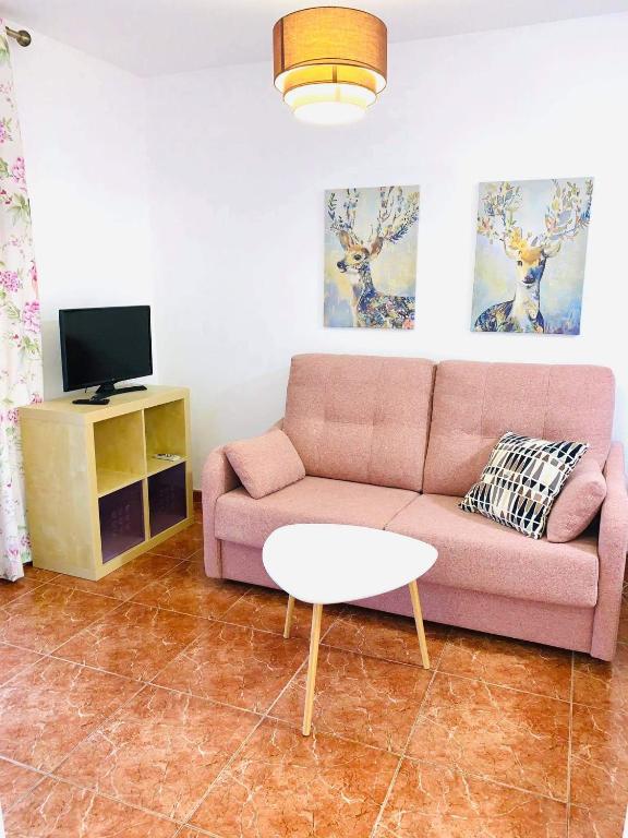 TV a/nebo společenská místnost v ubytování Carolina Apt 6 Gran Canaria