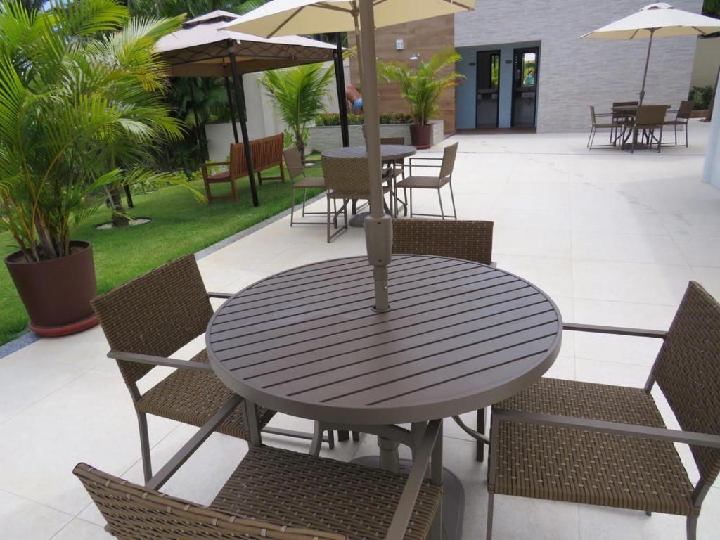  Guarajuba Paraíso dos Coqueiros - 2 quartos nascente térreo garden e com vista para o lago