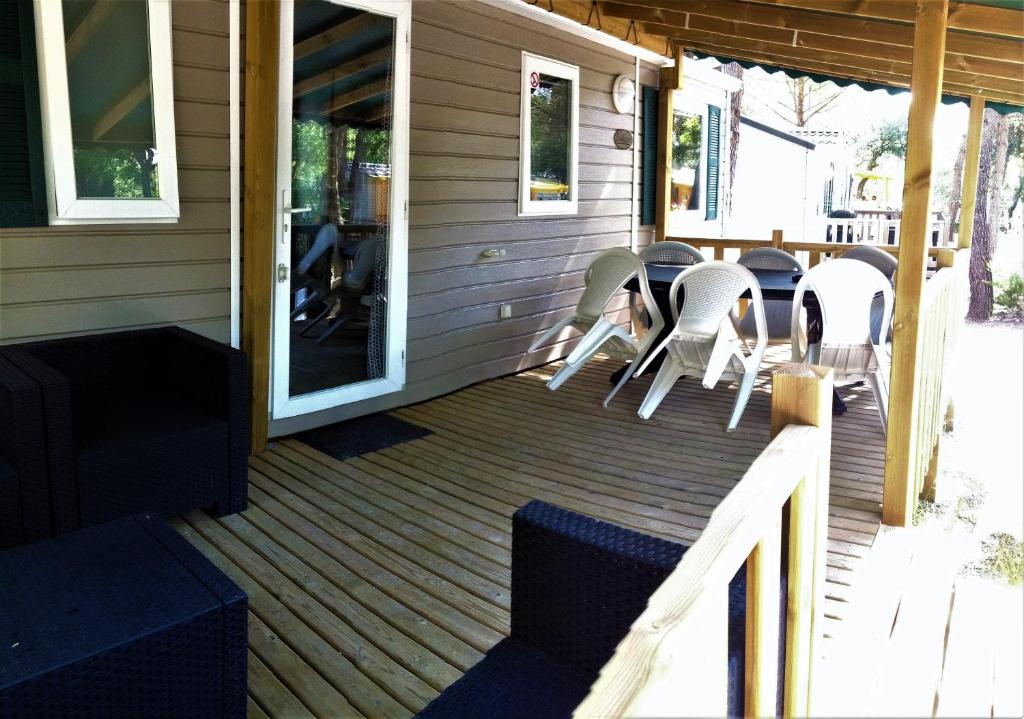 Posezení v ubytování Greenchalets Roquebrune Sur Argens