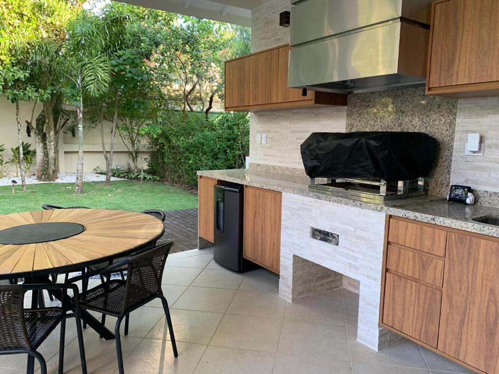  Casa em Maresias - Piscina Privativa- Em Condomínio -100m da Praia