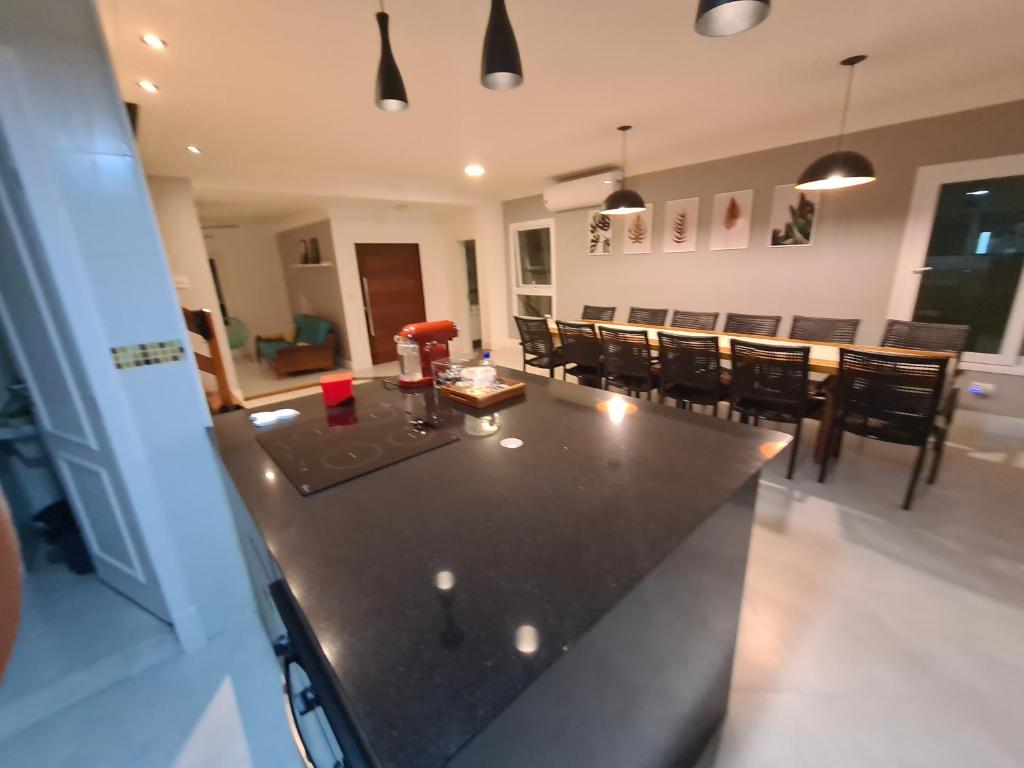  Casa em Maresias - Piscina Privativa- Em Condomínio -100m da Praia