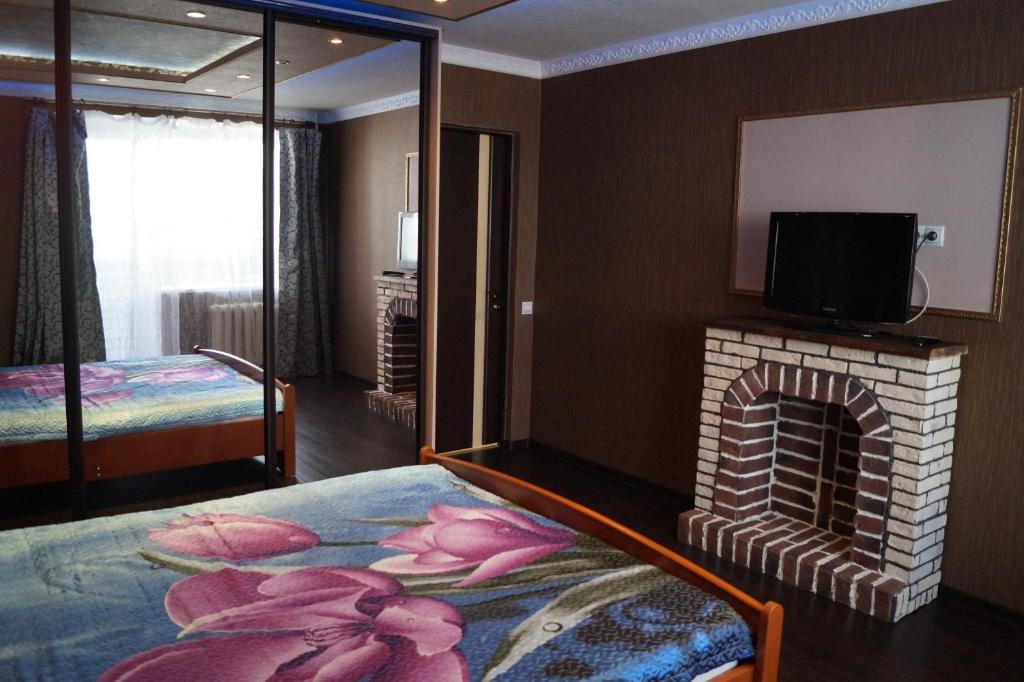 Центр 32 Семейные Апартаменты с балконом 2-х комнатные Вокзальная дом 61 корпус 1 - отзывы и видео