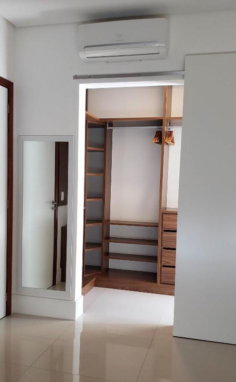  CASA LUXO CONDOMINIO FECHADO PRAIA ENSEADA