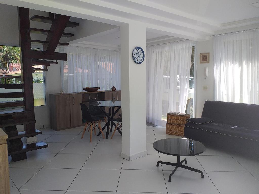  Ubatuba Condominio VII Frente Mar