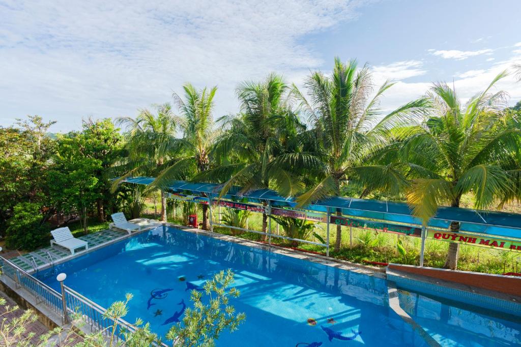 Quynh Mai Resortの敷地内または近くにあるプール