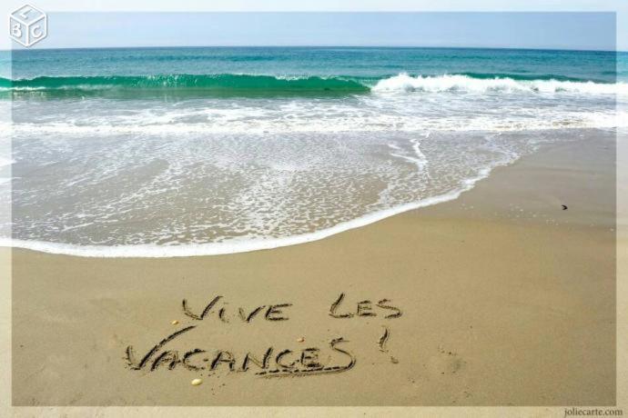 ヴァルラ・プラージュにあるcoquet appartement valras plageの砂浜の伝言