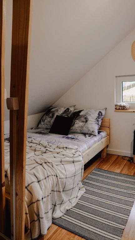 Gallery image of Bieszczadzkie BOHO stodoły z jacuzzi i sauna na wyłączność in Myczkowce