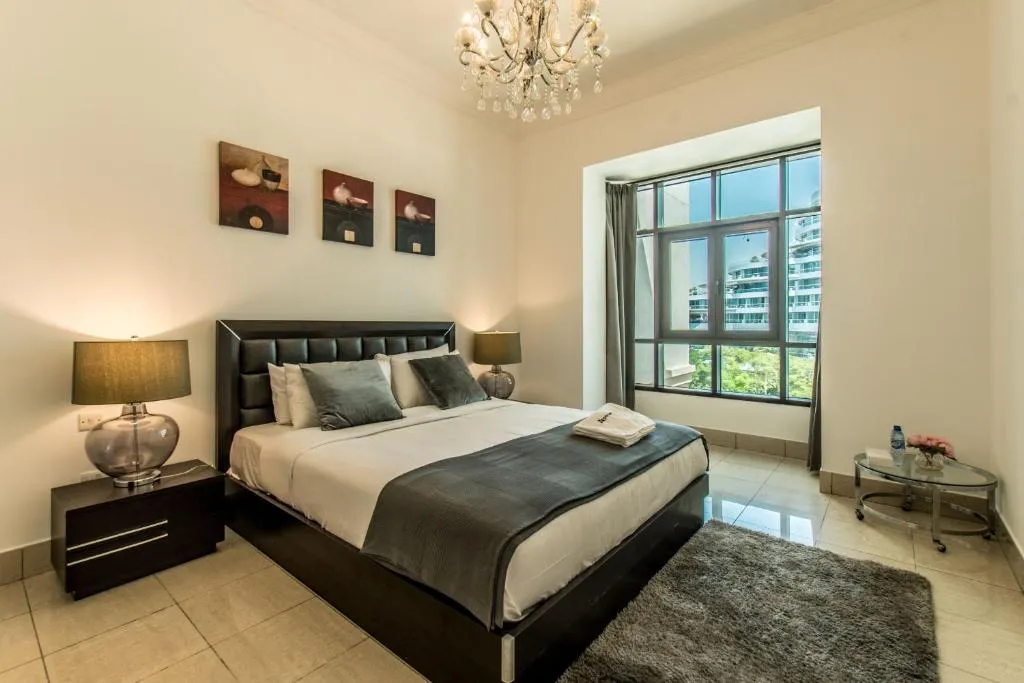 Primestay - Elegant and Spacious 1BR in Oldtown Al Tajer Residences, Alantos, United Arab Emirates