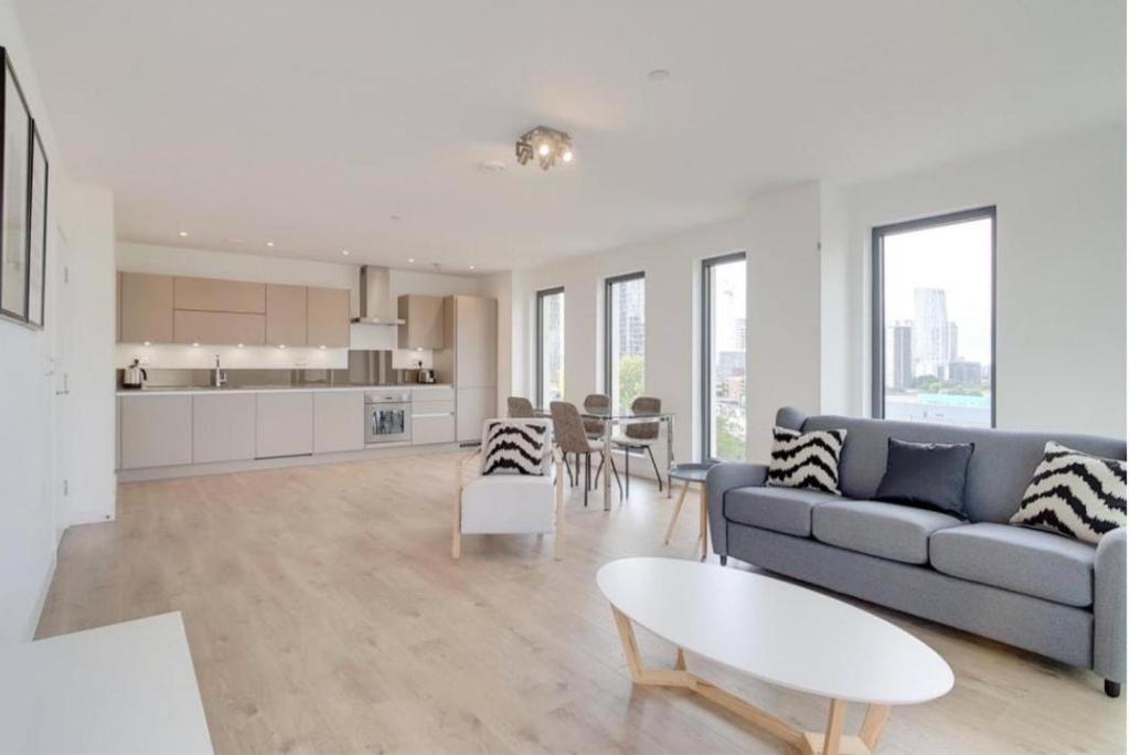 Canary Wharf - Luxury 2 bedroom apartment, London, UK - Booking.com