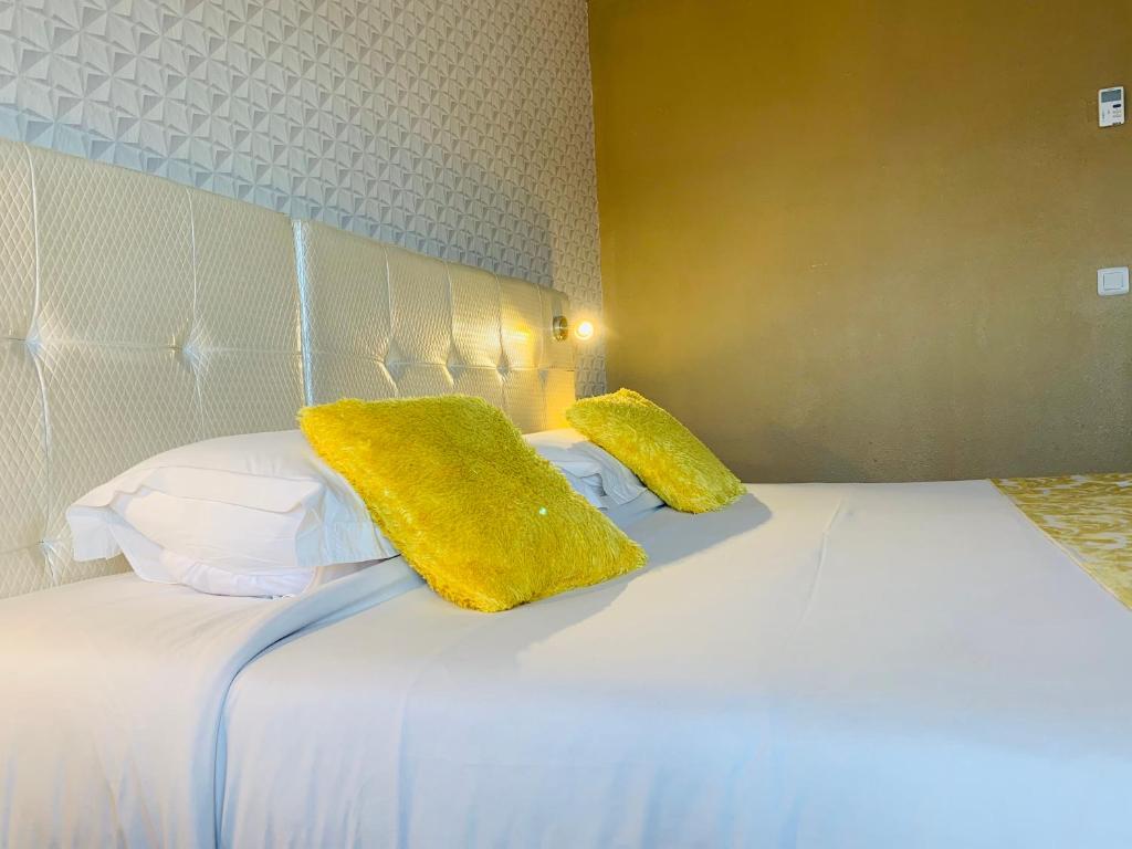 Grand Hôtel de Nîmes 4 étoiles - 豪华特大号床间