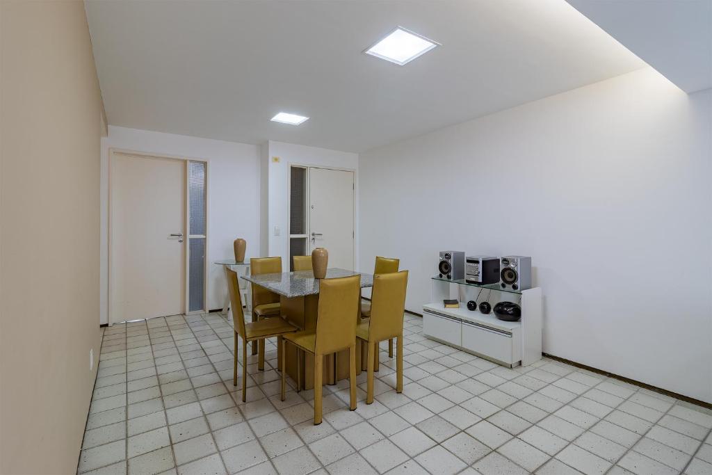  Apartamento próximo a praia em Boa Viagem Recife por Carpediem