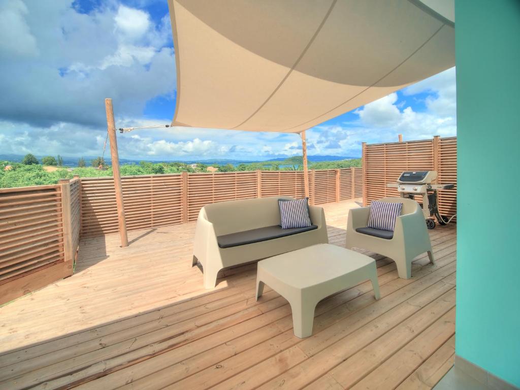 Balkón nebo terasa v ubytování SeaCove & SeaSide Villas, classées 4 étoiles