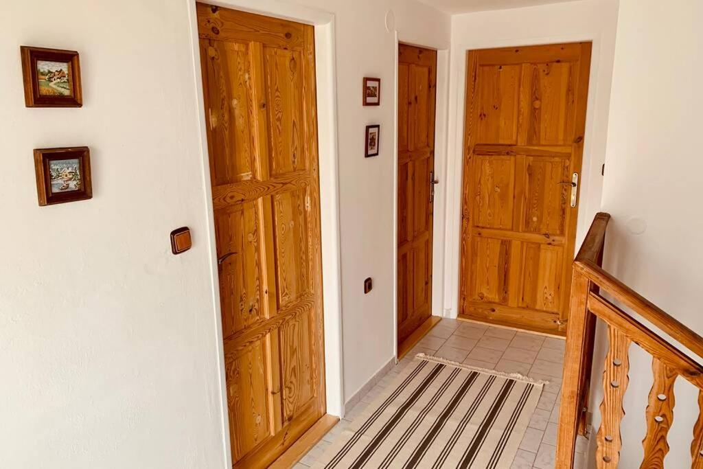 Fotografia z galérie ubytovania Chalupa Nad Lipou - Čičmany, turistika, sauna, krb v Čičmanoch