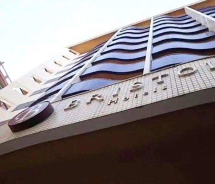  Apartamento no centro de Guarapari (apart-hotel).
