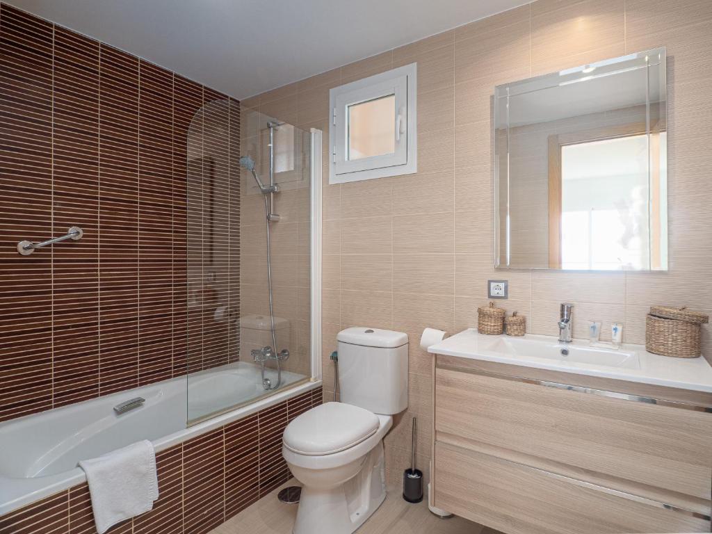 Kúpeľňa v ubytovaní 2163-Amazing penthouse, 2 terraces sea-golf view