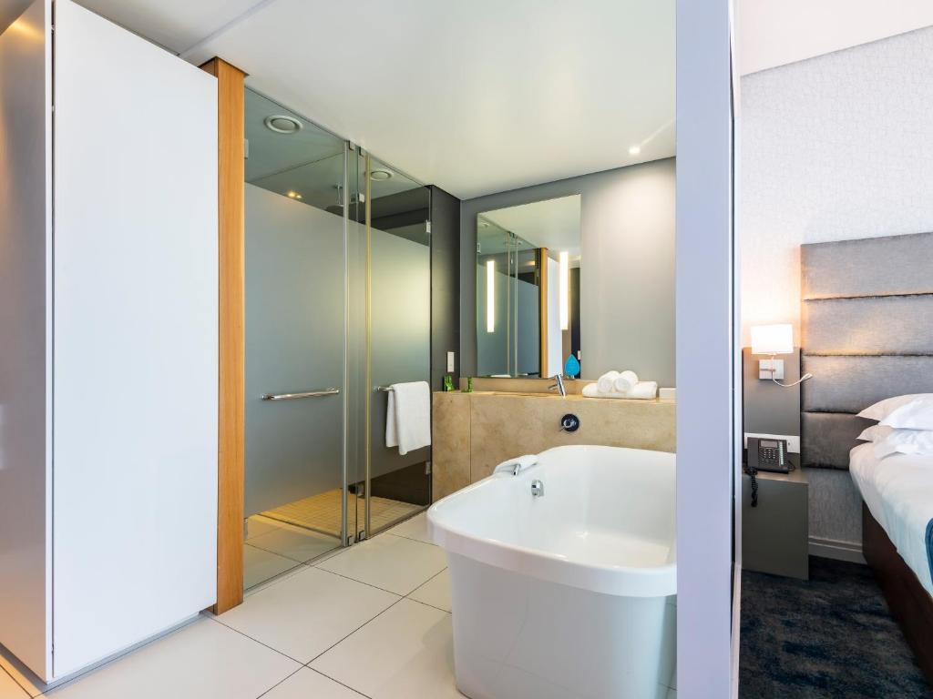 Koupelna v ubytování aha Gateway Hotel Umhlanga