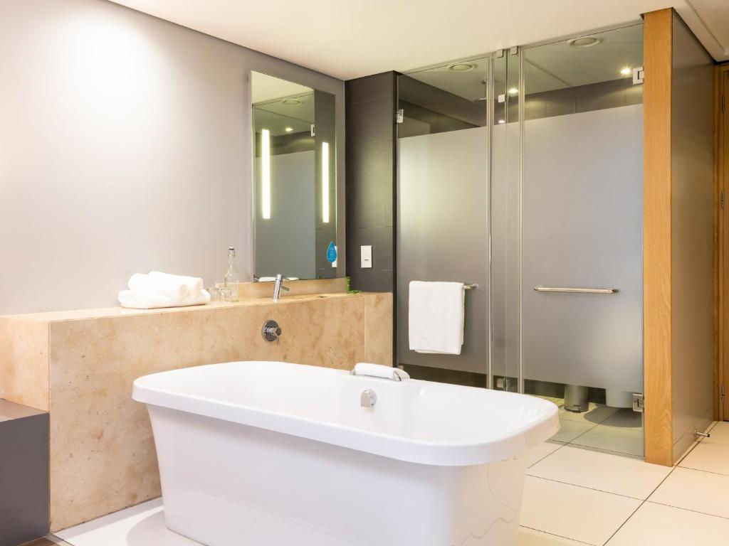 Koupelna v ubytování aha Gateway Hotel Umhlanga