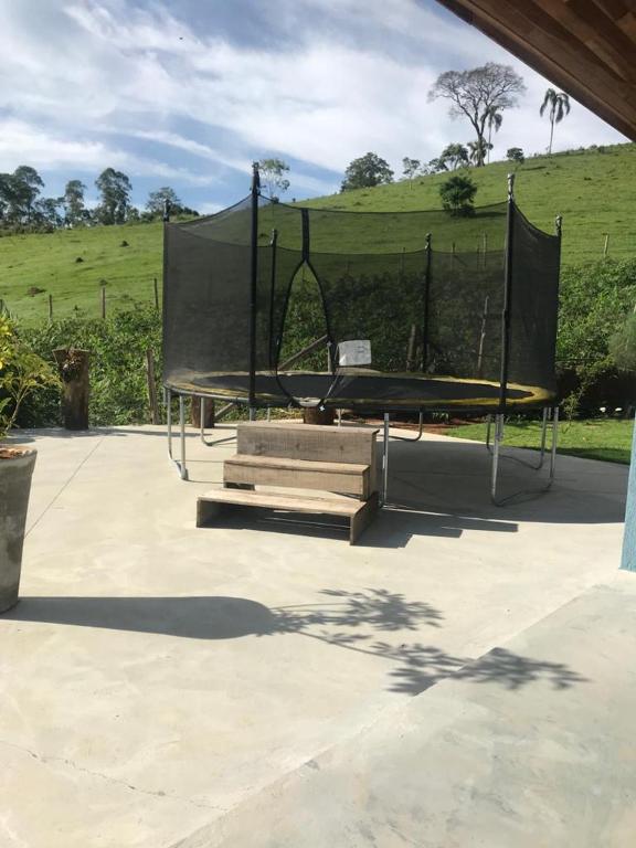  Casa luxuosa e elegante com piscina borda infinita