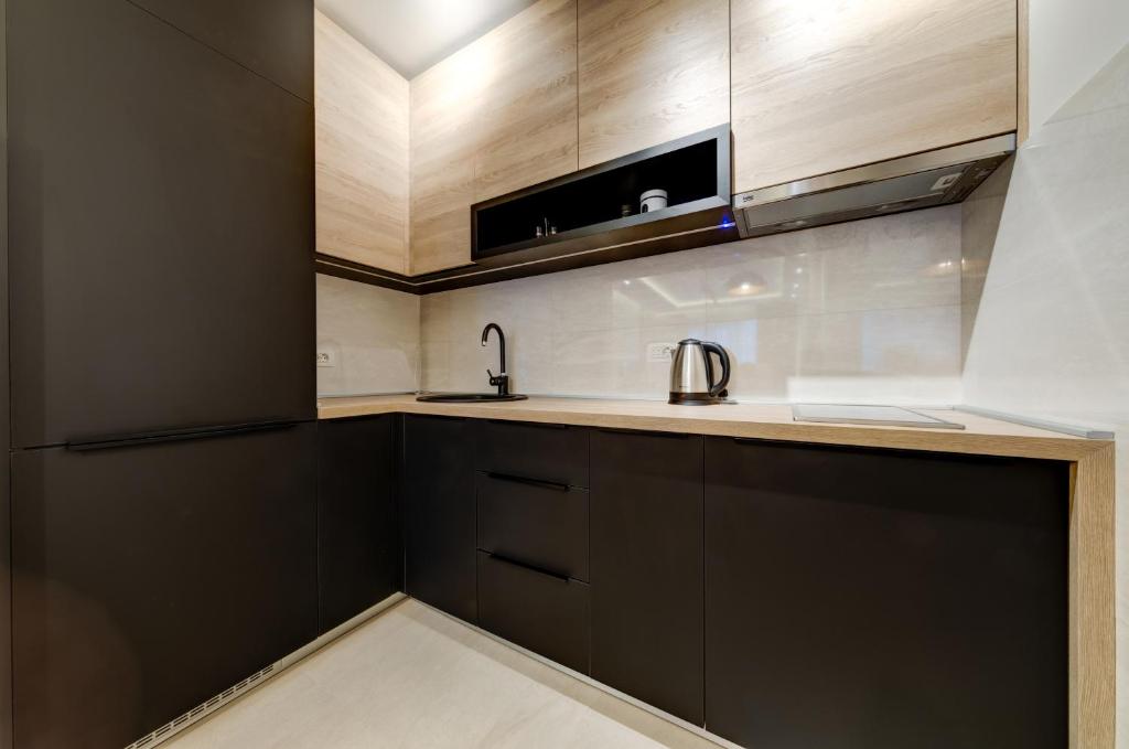 Apart Compliment - 5