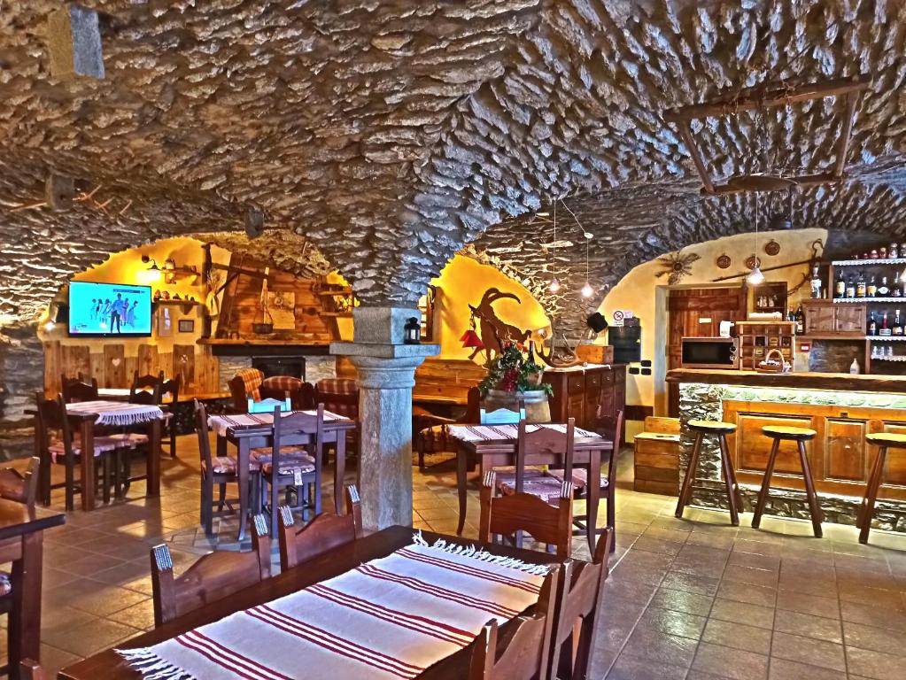 Lounge alebo bar v ubytovaní Etoile des Neiges