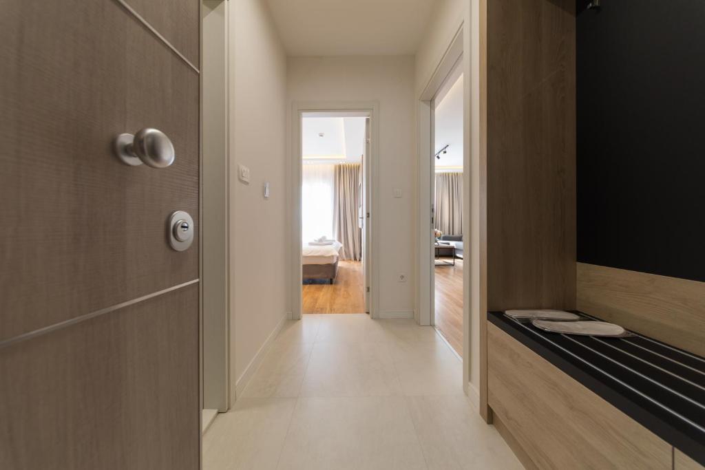 Apart Compliment - 6