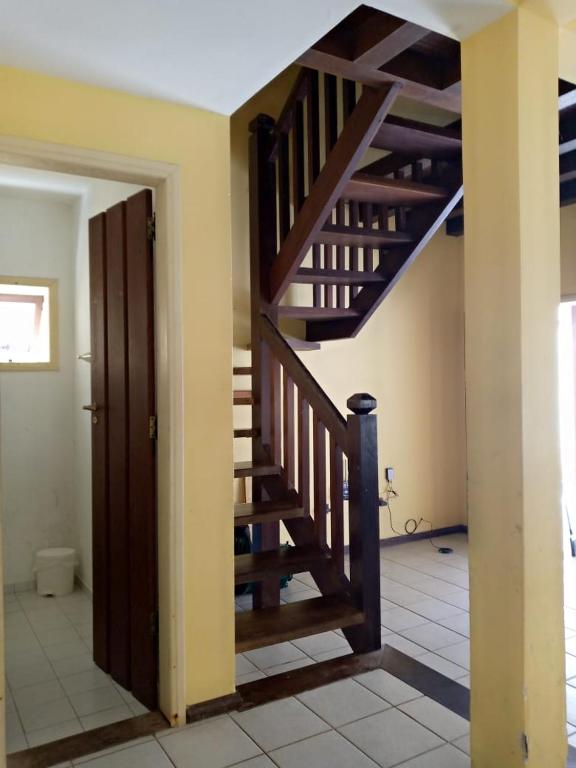  CASA AMPLA E AREJADA.EXCELENTE LOCALIZAÇÃO! ACEITA PETS