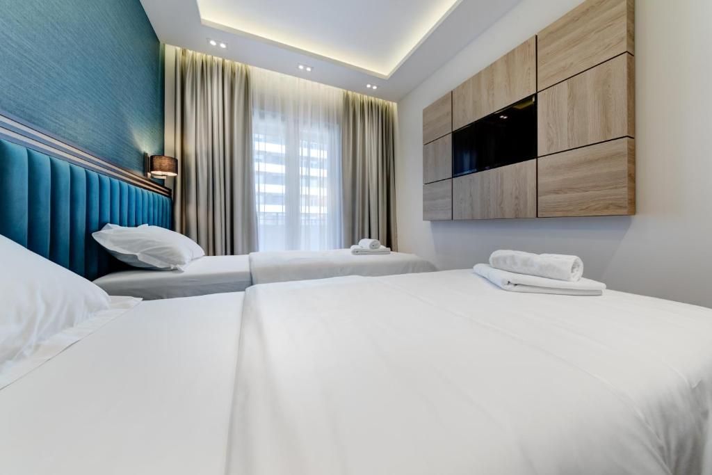 Apart Compliment - One-Bedroom Apartment