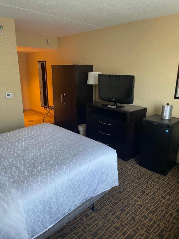 Postel nebo postele na pokoji v ubytování Holiday Inn Express Philadelphia Penn's Landing by IHG