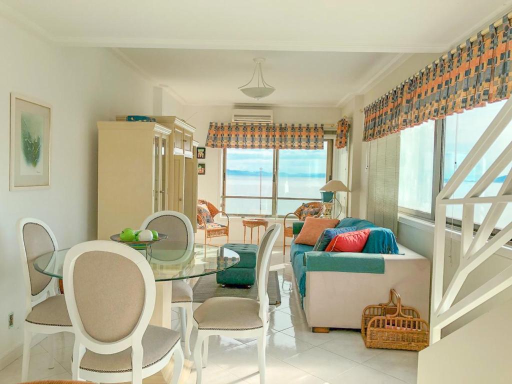  Lindo DUPLEX com Vista para o Mar