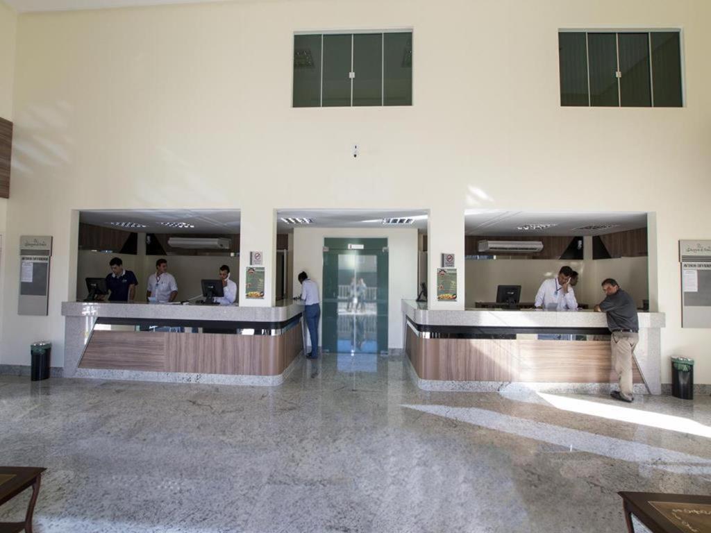 Hotel Lacqua Diroma - Apartamentos Completos para 5 pessoas em Caldas Novas-GO