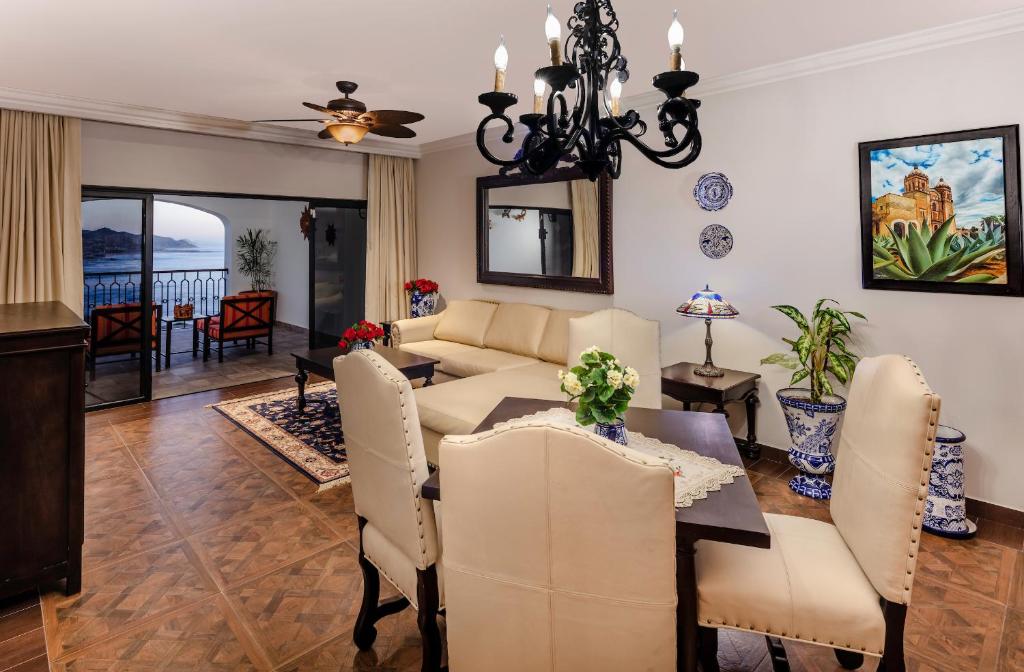Vista Encantada Resort & Spa Residences, A La Carte All Inclusive Optional - One-Bedroom Suite