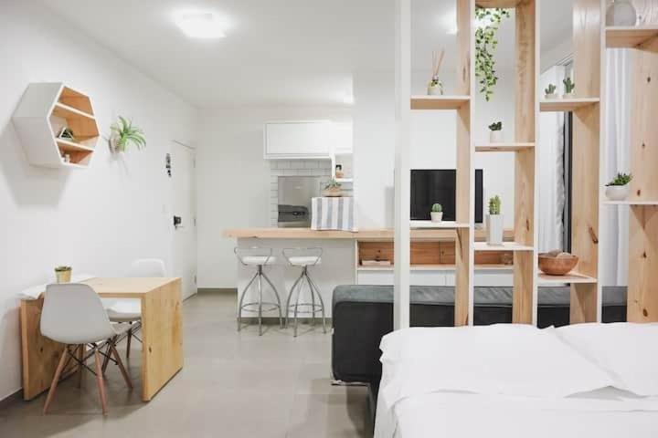  Apartamento Inteiro Santo Amaro 1 dorm.