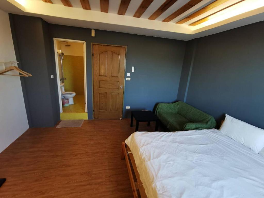 Postel nebo postele na pokoji v ubytování Oasis Inn