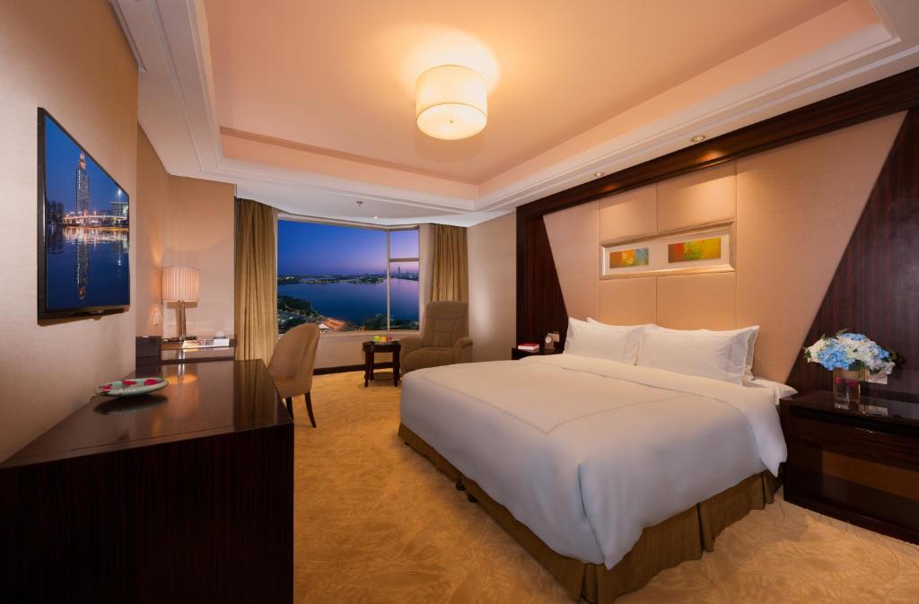 Shu Guang International Hotel - Chambre Reine