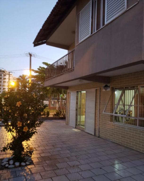  Sobrado em Guaratuba