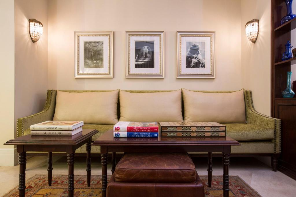 Posezení v ubytování Arthur Hotel - an Atlas Boutique Hotel