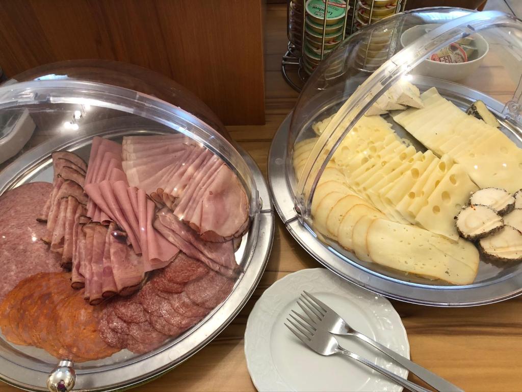 旅馆内部或周边提供的食物