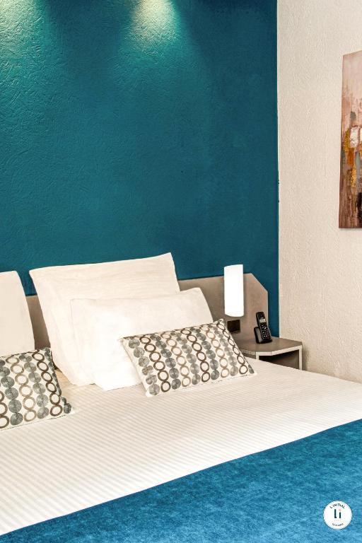 L'Initial - Resim 36