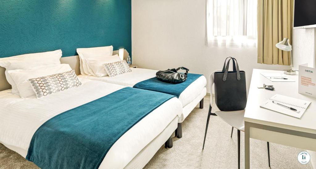 L'Initial - Resim 38