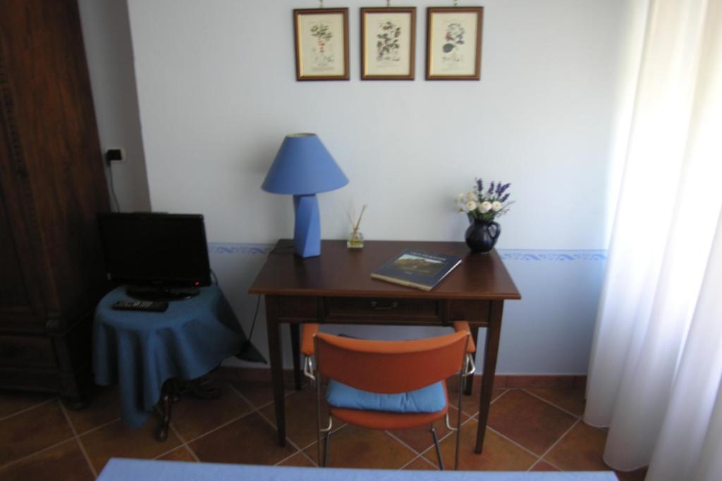 Fotografia z galérie ubytovania Villa D'Azeglio v destinácii Albiano dʼIvrea