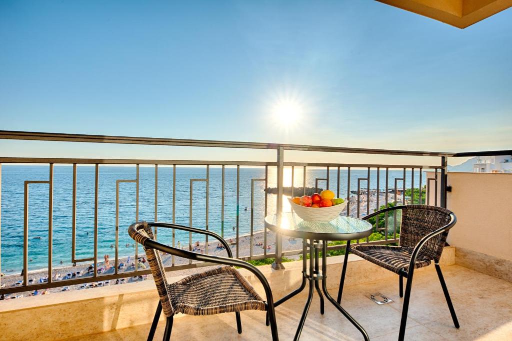 Vista generica sul mare o vista sul mare dall'interno dell'hotel
