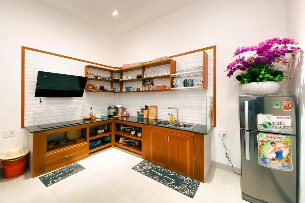 Dapur atau dapur kecil di YOURS Homestay