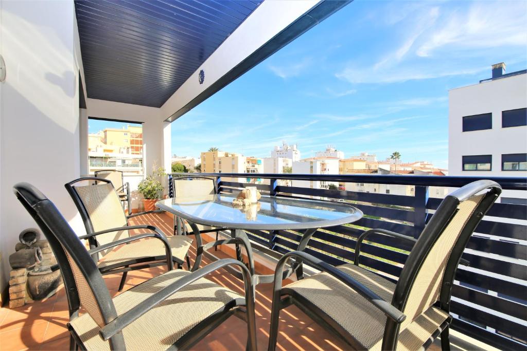 Balkón alebo terasa v ubytovaní Estepona Port Apartment FLO