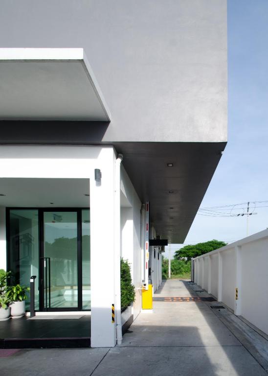 B48 Hotel - Resim 17