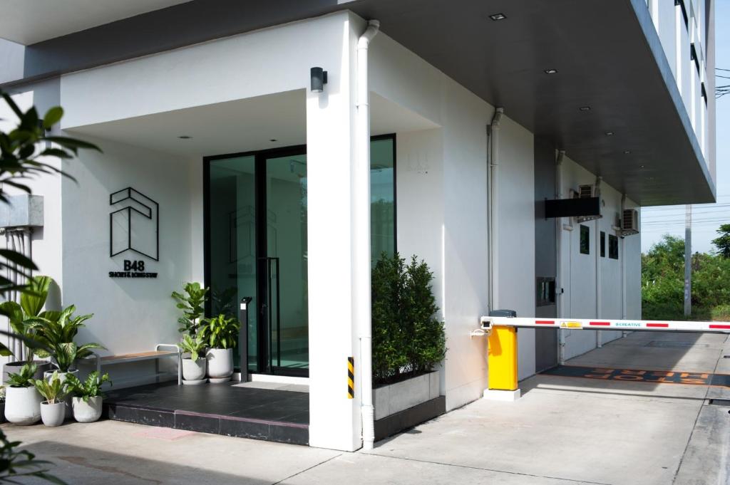 B48 Hotel - Resim 16