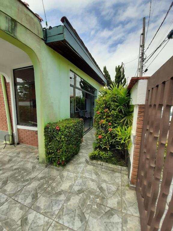  Casa rústica e aconchegante (Itanhaém - Cibratel II)