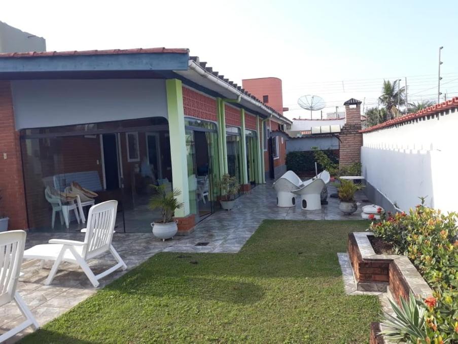  Casa rústica e aconchegante (Itanhaém - Cibratel II)