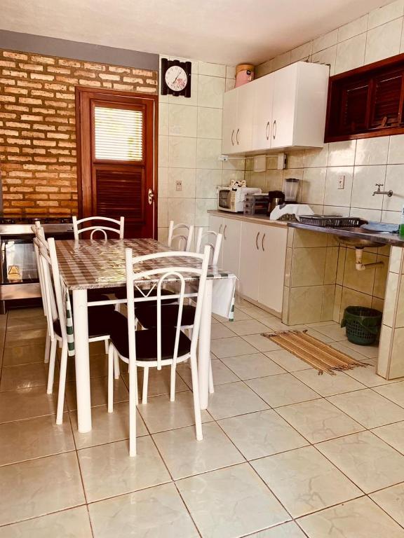  Casa 4 Quartos com Ar Condicionado em Flecheiras