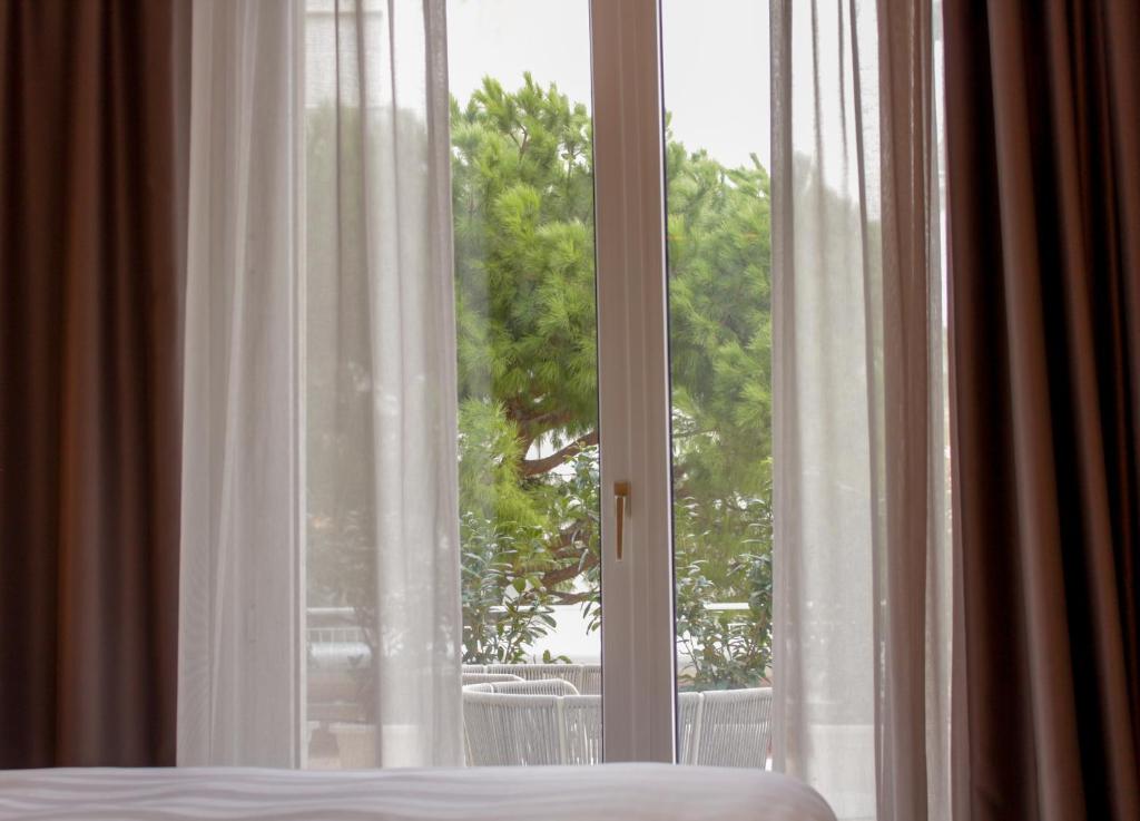 Diana Grand Hotel - Sundeck Prestige