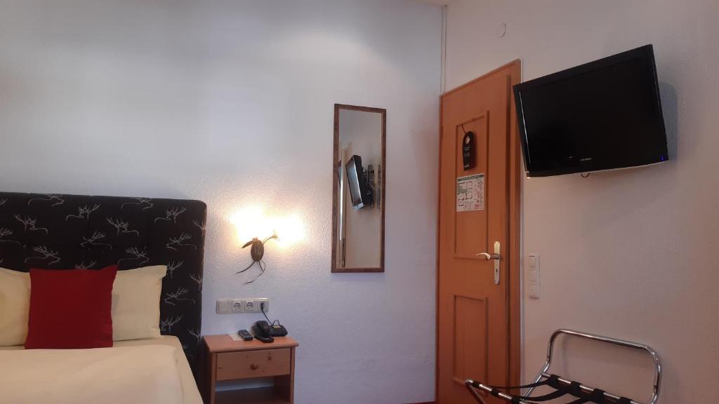 Hilleprandt - Adults Only - Single Room